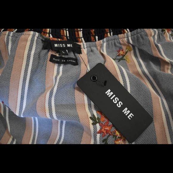 NWT Miss Me Blouse - Picture 5 of 5